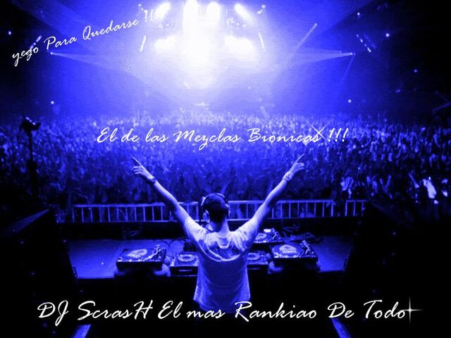 Archivo:DJScrasH.jpg