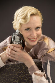 GwendolineChristie-Phasma-figure.jpg