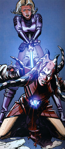 Archivo:Raana stabbed.jpg