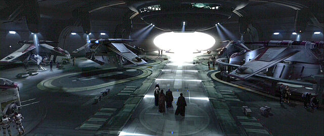 Archivo:Hangares del Templo Jedi.jpg