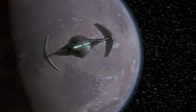 Archivo:TPM MaulShip.jpg