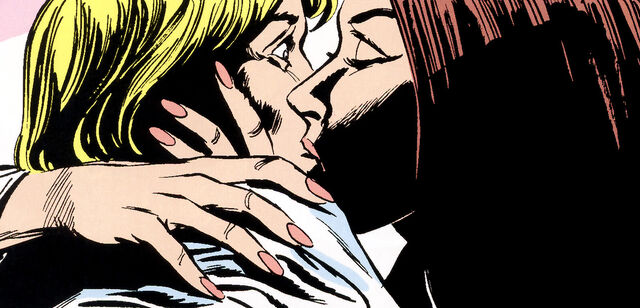 Archivo:Shira-Luke kiss MC61.jpg