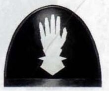 Manos Hierro Emblema.jpg