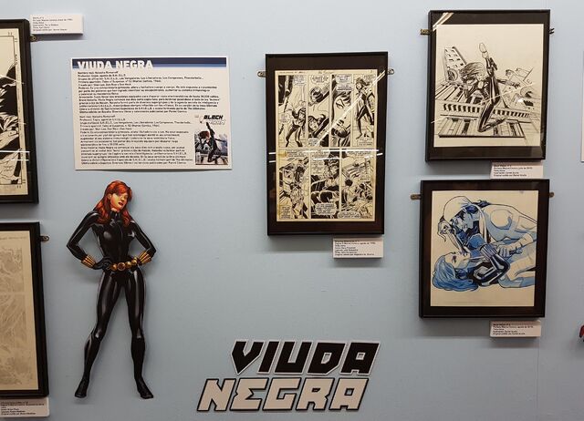 Archivo:Salondelcomic2016 viudanegra.jpg