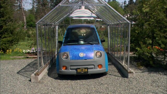 File:Solar powered car.jpg