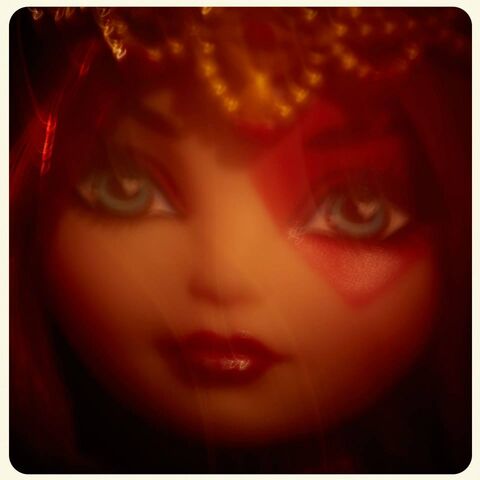 File:Facebook - wonderlandiful future queen II.jpg