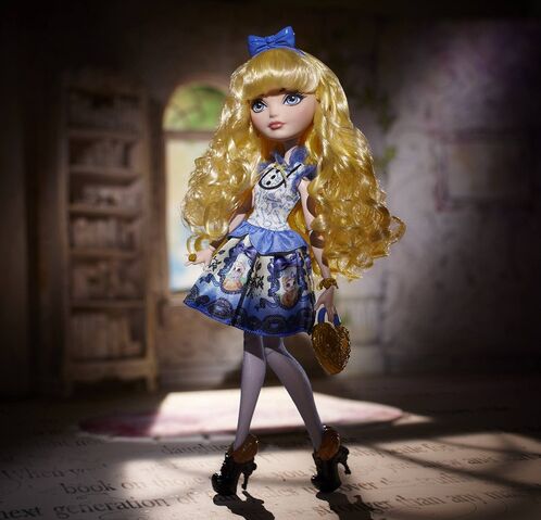 File:Diorama - Blondie revealed.jpg