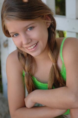 File:Paris Smith.jpg