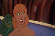RedQueenHeavyMetal03