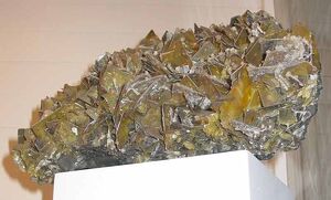 Wulfenite