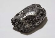 800px-Platinum-nugget