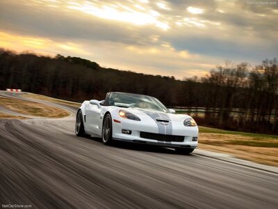 Chevrolet-Corvette 427 Convertible 2013 800x600 wallpaper 01