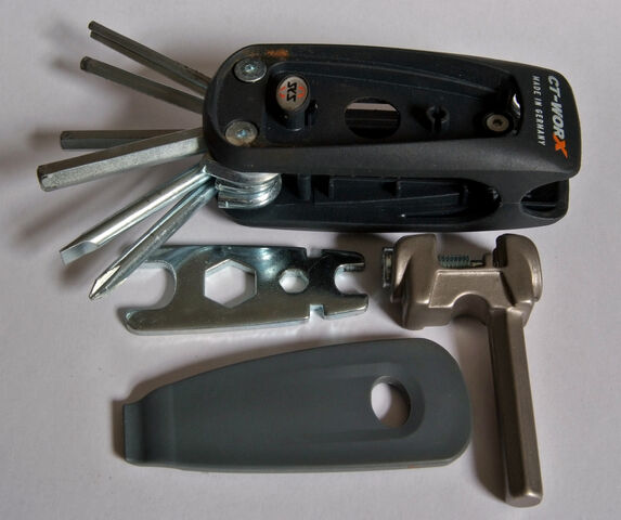 Datei:Multitool SKS.jpg