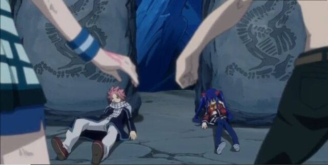 Fichier:Natsu et Wendy inconscients.jpg