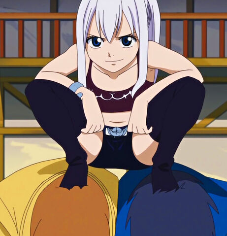 File:Mirajane bullying Macao and Wakaba.jpg