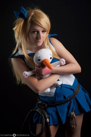 File:LucyPlueCosplay.jpg