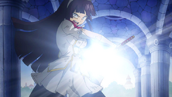 Kagura Desenvainando Archienemigo