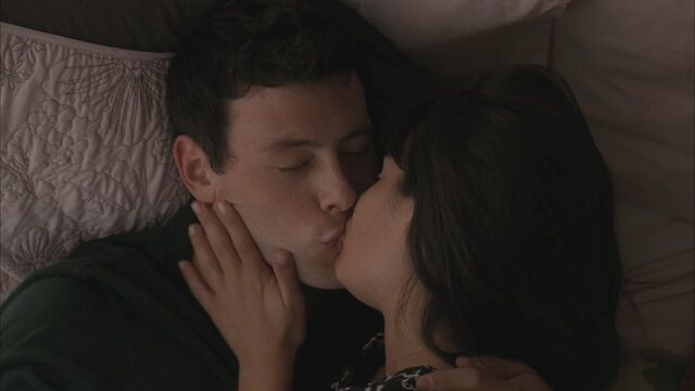 File:Neverbeenkissed.jpg