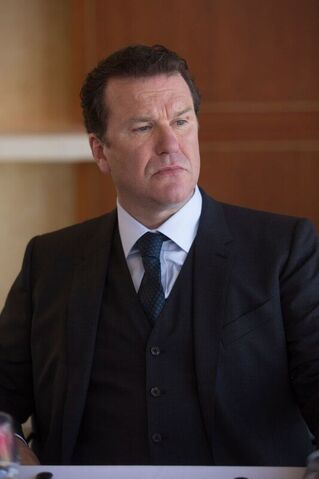 File:Arnault.jpg