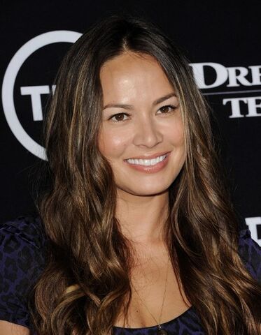 File:MoonBloodgood-FallingSkiesScreening.jpg