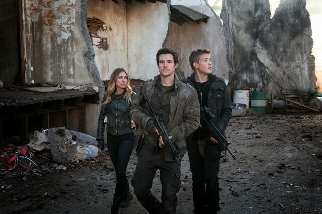 File:Maggie, Hal, Ben STM.jpg