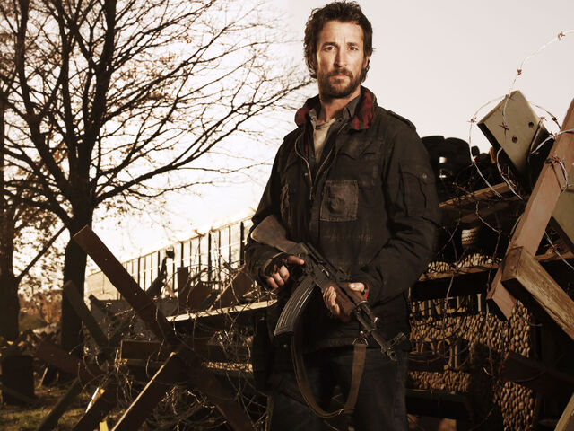 File:Falling-Skies-Cast-Promo-Photos-falling-skies-18274151-2048-1536.jpg