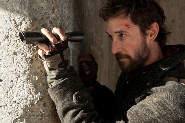 File:FallingSkiesS2.jpg