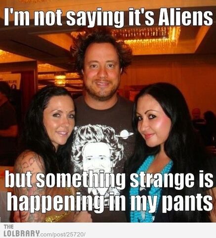 File:Im-not-saying-its-aliens-25720.jpg