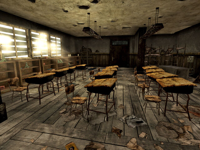 File:Searchlight ES interior.jpg