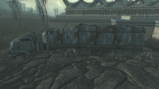 File:FO3PL truck warehouse1.jpg