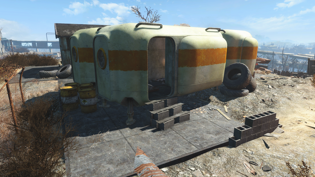 File:FO4 Jalbert Brothers disposal pod2.png
