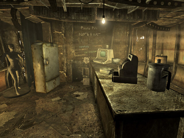 File:Pirate Pely interior.jpg