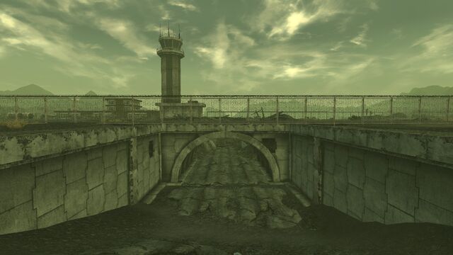 File:Searchlight airport entrance1.jpg