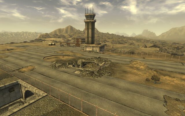 File:Searchlight Airport.jpg