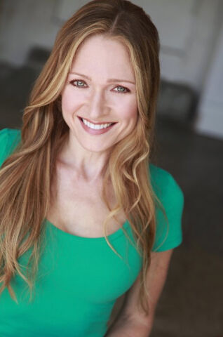 File:Julie Nathanson.jpg