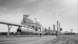 FO4 Intro slide 8.jpg