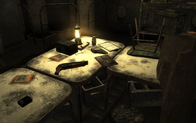 File:Dean's Electronics Sewer entrance.jpg