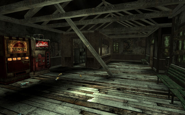 File:Trainstation interior.jpg