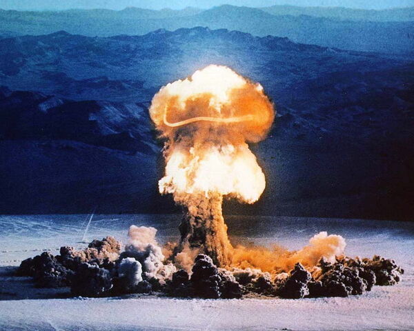 File:Nuclear-bomb-explosion.jpg