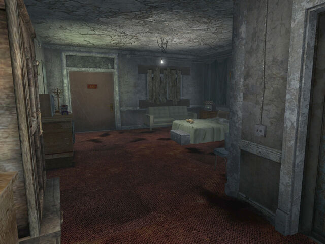File:Dino Dee-Lite Hotel Room.jpg