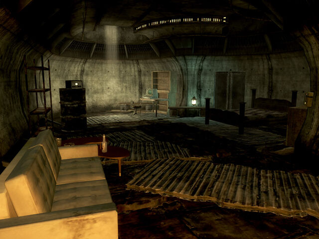 File:Red Lucy's chamber.jpg