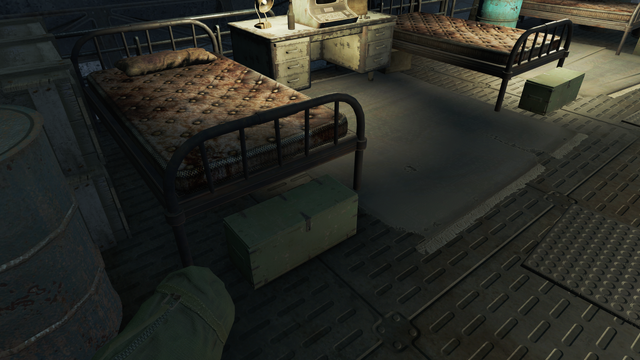 File:FO4 Prydwen Clarke footlocker.png
