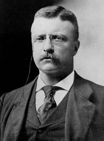 File:T R.jpg