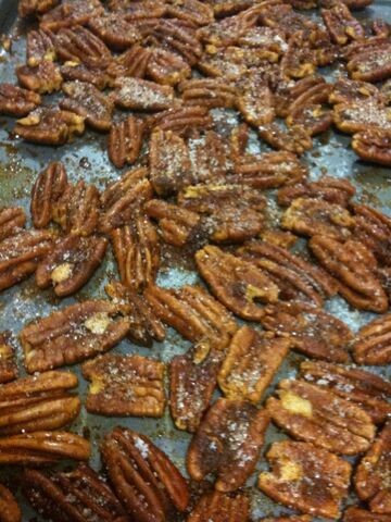 File:Pecans.jpg