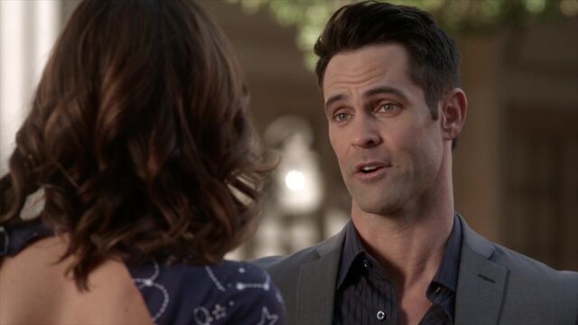 File:Famous.in.Love.S01E01.720p.HDTV.x264-FLEET 0812.jpg