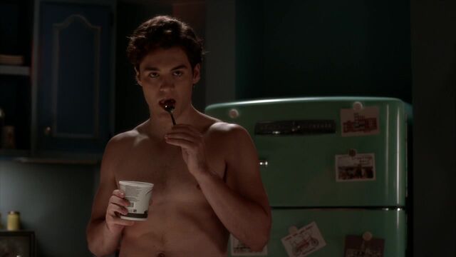 File:Famous.in.Love.S01E01.720p.HDTV.x264-FLEET 1199.jpg
