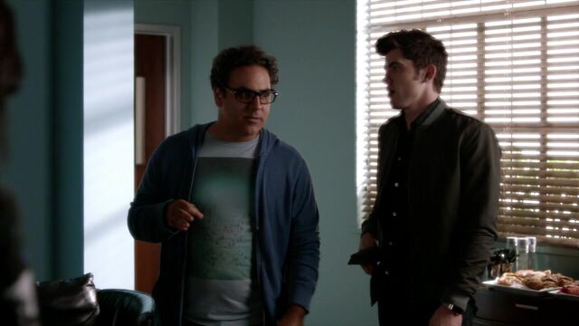 File:Famous.in.Love.S01E01.720p.HDTV.x264-FLEET 0513.jpg