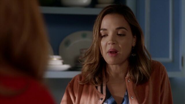 File:Famous.in.Love.S01E01.720p.HDTV.x264-FLEET 0164.jpg