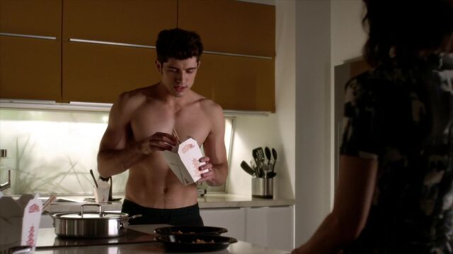File:Famous.in.Love.S01E01.720p.HDTV.x264-FLEET 0347.jpg