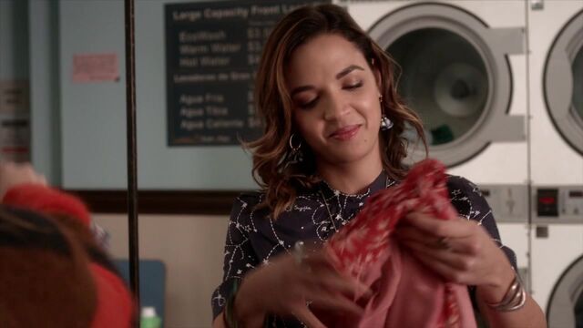 File:Famous.in.Love.S01E01.720p.HDTV.x264-FLEET 0772.jpg